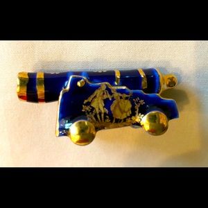 Limoges miniature cannon 22kt.Gold accents VINTAGE